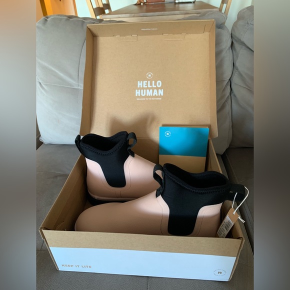 Native ‘Islington Treklite” Brand New women’s boots - Picture 1 of 8